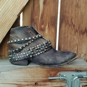 Freebird Mezcal Low Booties Studded 